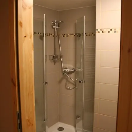 Haus Brunnenkunst 3*