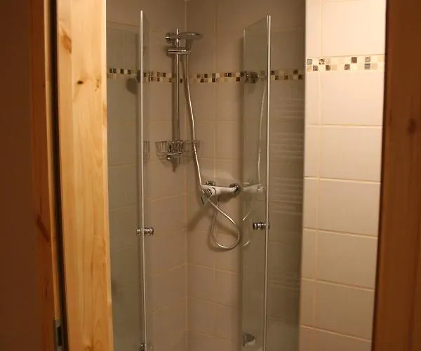 Haus Brunnenkunst 3*