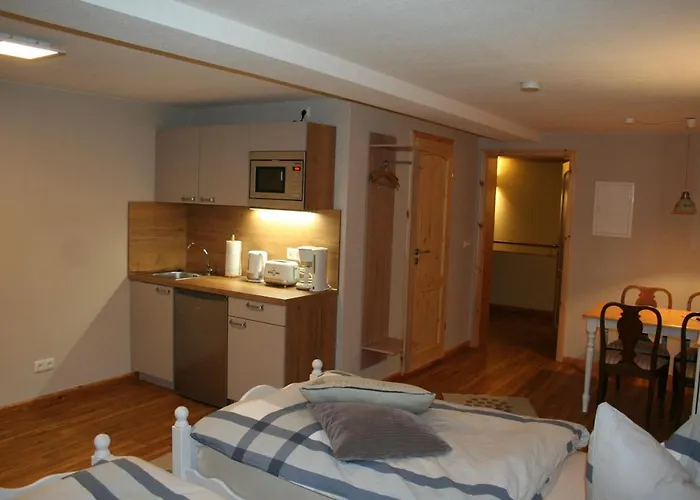 Haus Brunnenkunst 3*